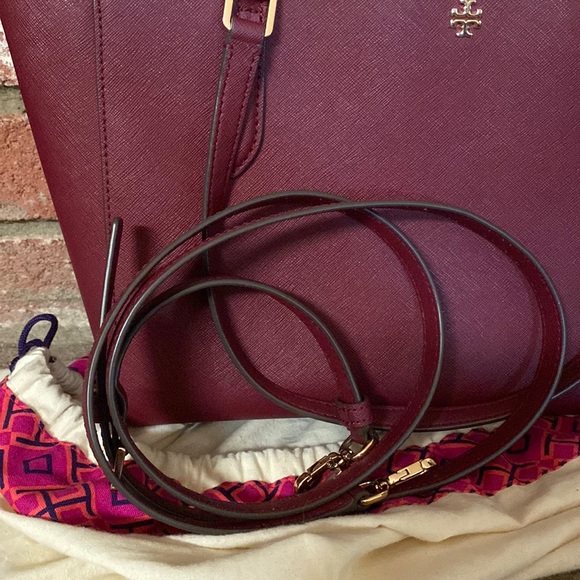 Tory Burch Emerson Tote Burgundy w/Dustbag - Picture 6 of 8